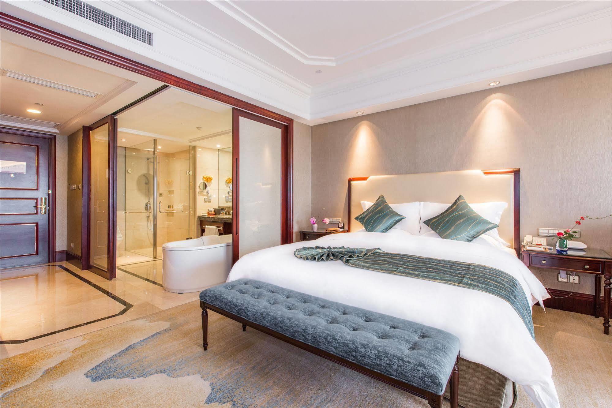 Haining Grand Palace Resort Jiaxing Extérieur photo