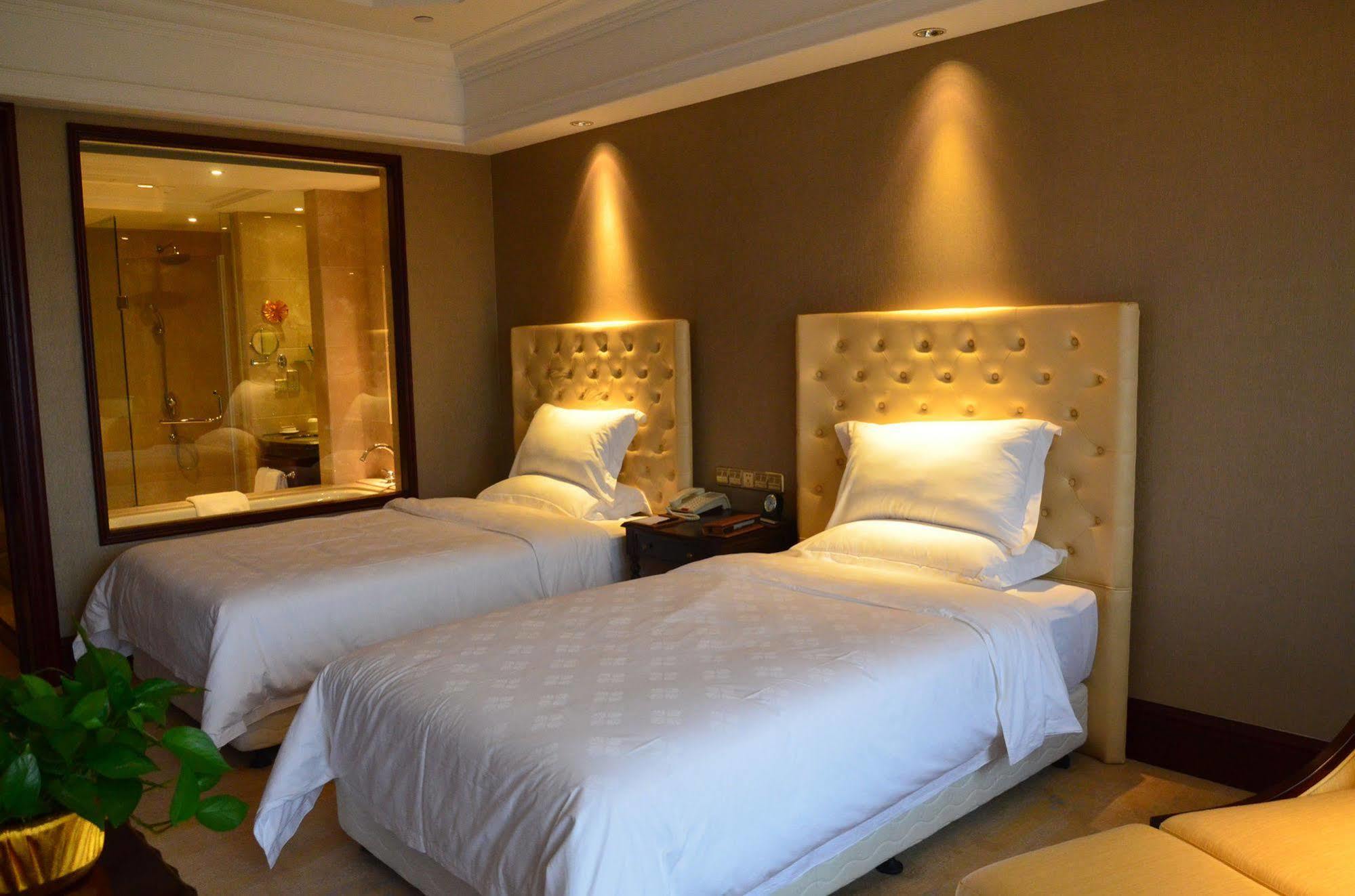 Haining Grand Palace Resort Jiaxing Extérieur photo