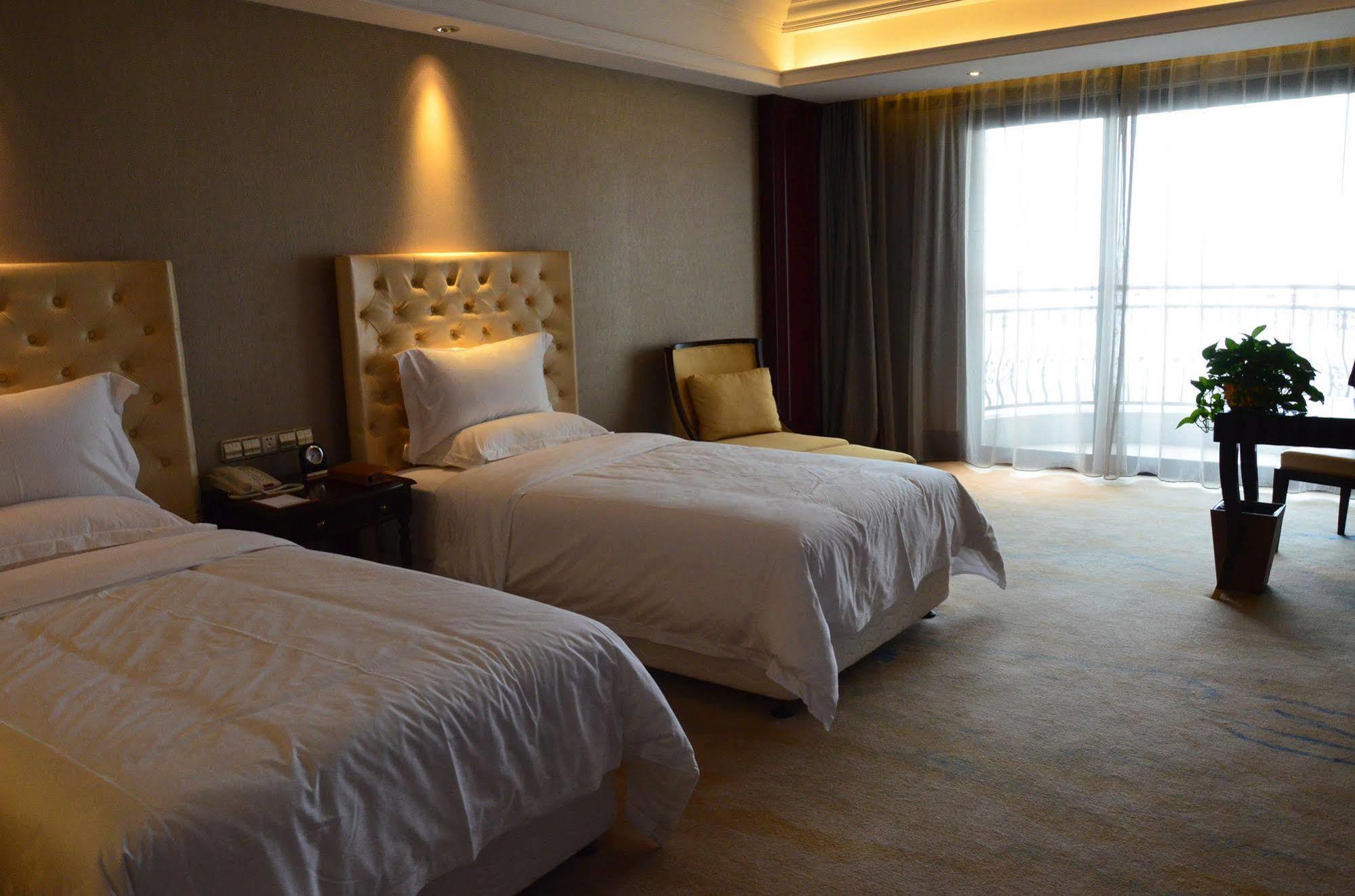 Haining Grand Palace Resort Jiaxing Extérieur photo
